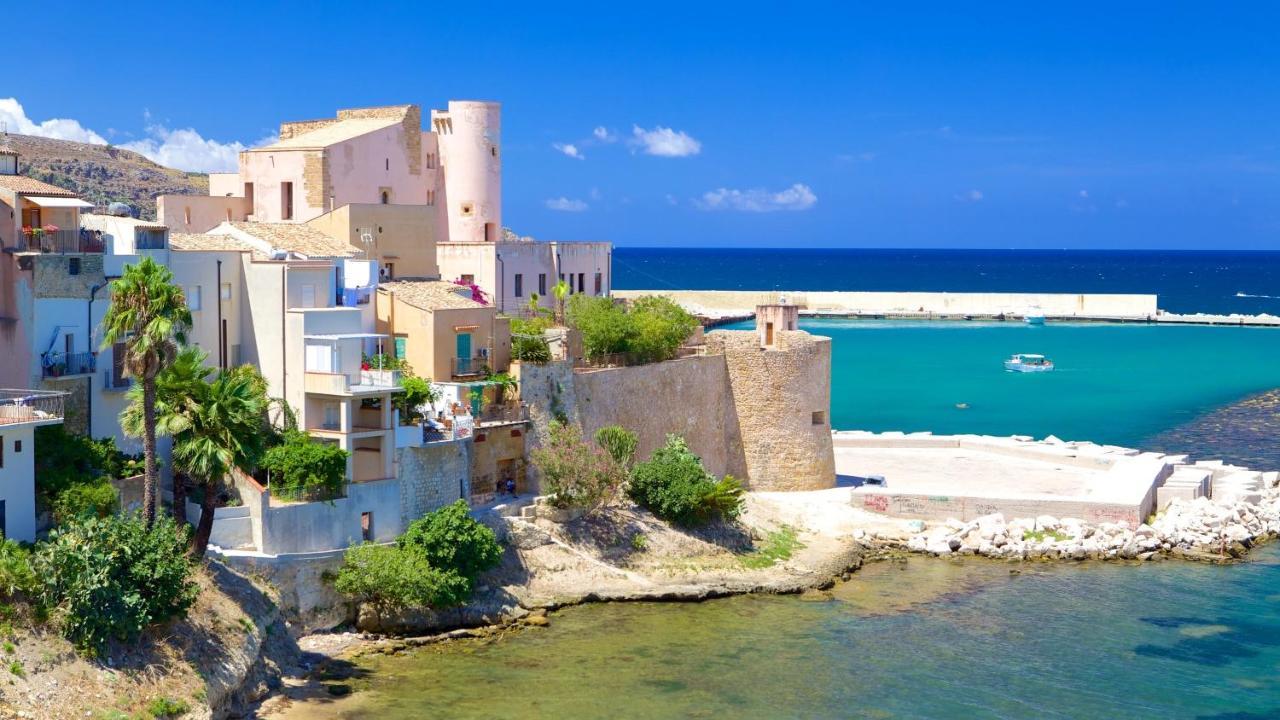 Frontemare House & Rooms Castellammare del Golfo Exterior photo